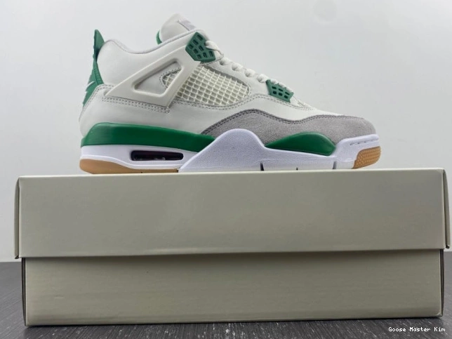 Pine Air 4 Green Nike x DR5415-103 SB Jordan 0810